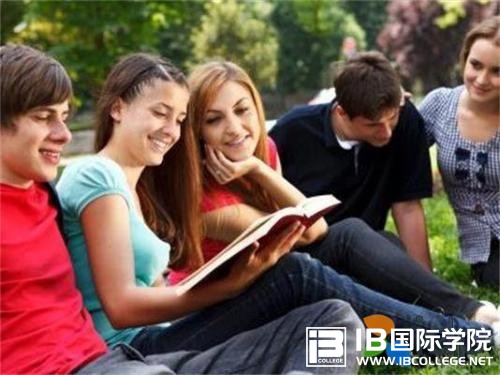 IB中文课程真的比国内语文难度要高？