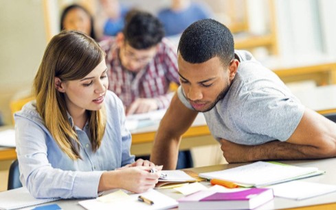 IBMYP语言与文学的课程性质是怎样的